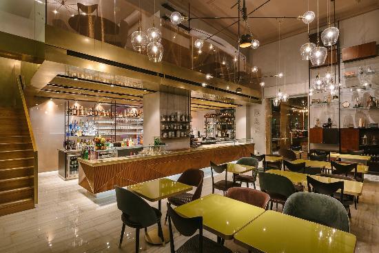 Cannavacciuolo Cafe & Bistrot